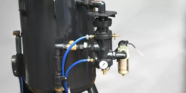 Sand Blasting Machine